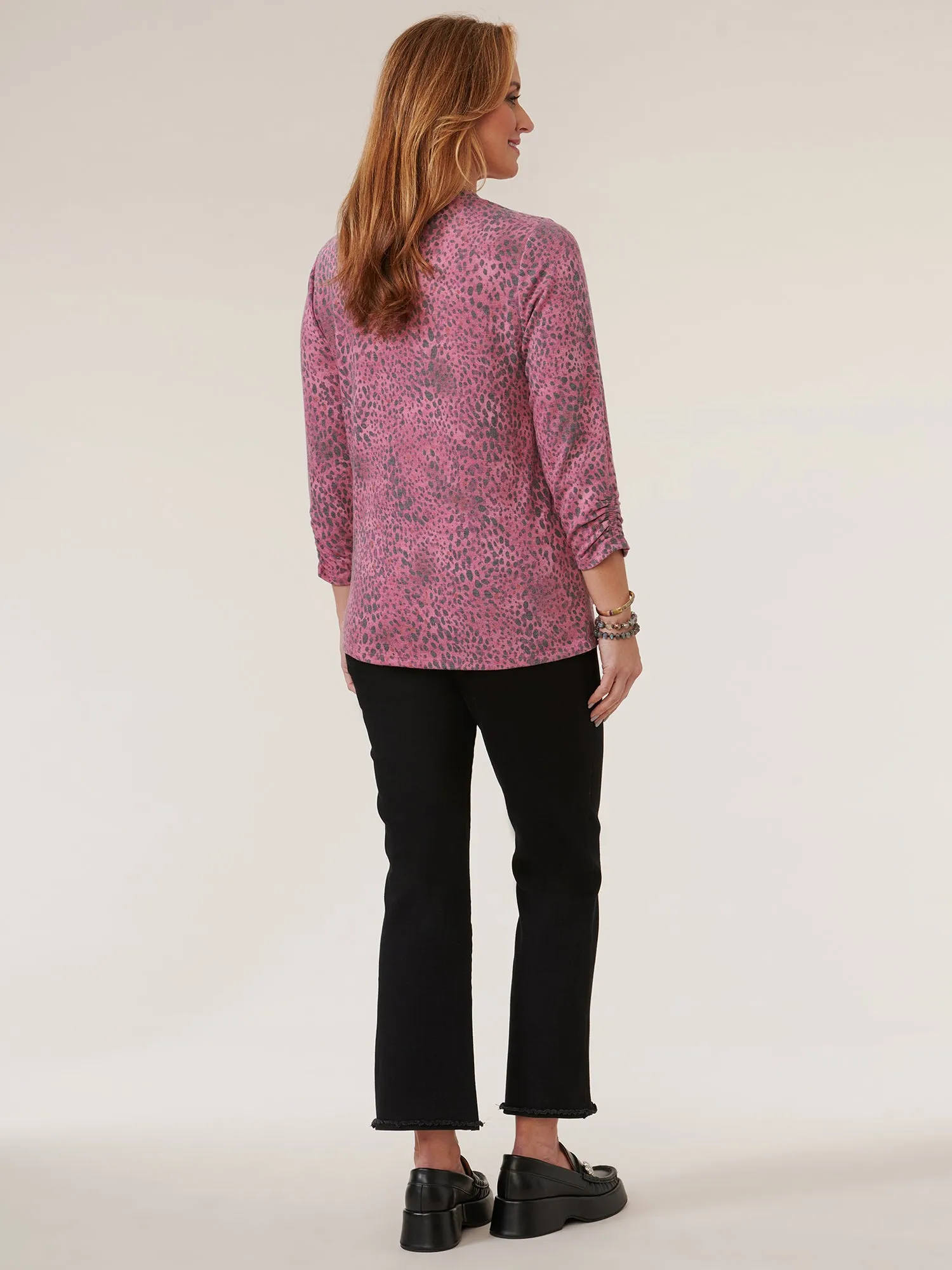3/4 Sleeve V Neck Pick Up Hem Printed Knit Top