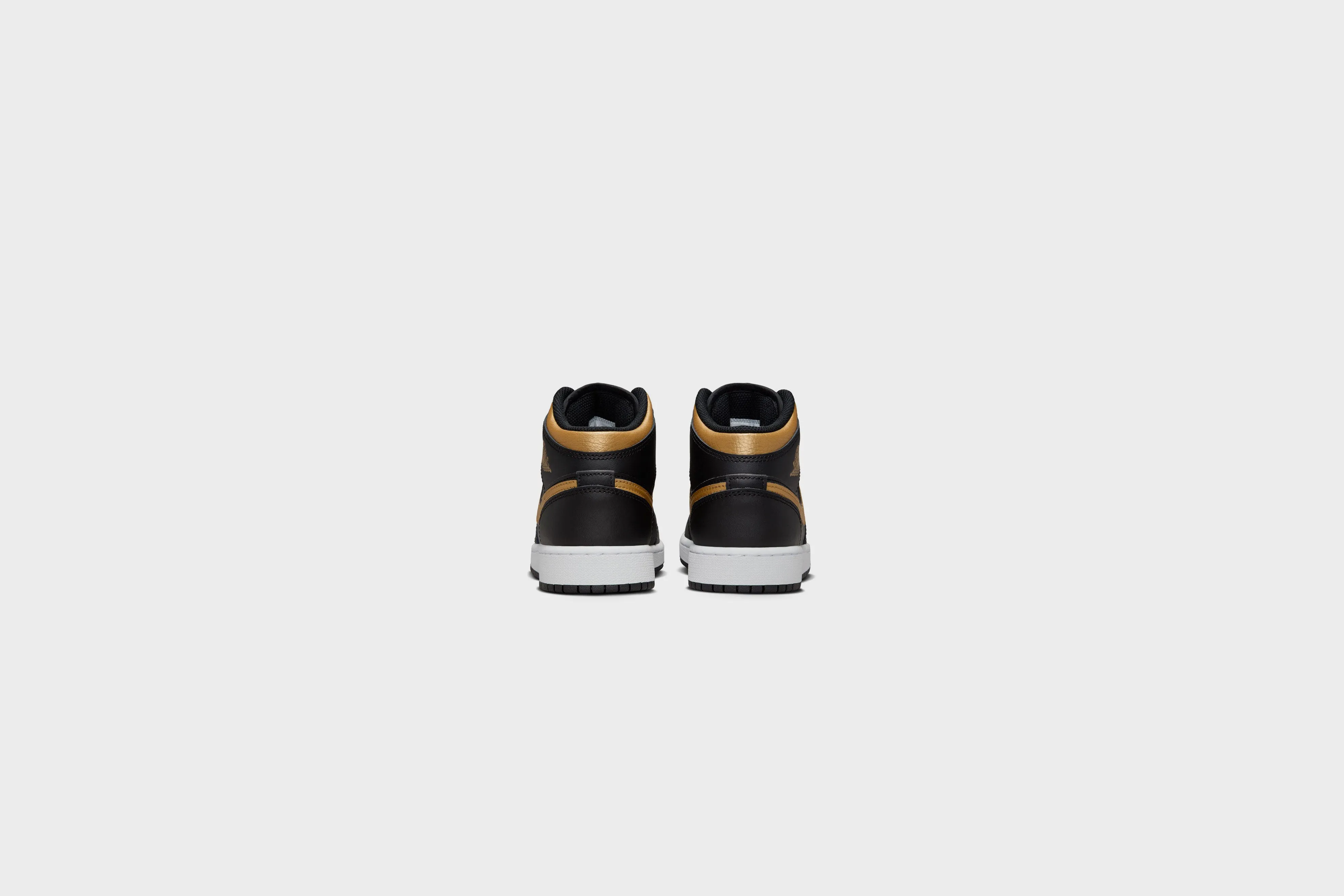 Air Jordan 1 Mid (GS) (Black/Metallic Gold-White)