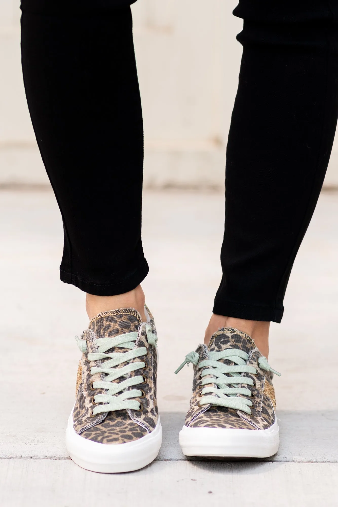 Cosmic Star 2 Leopard Sneakers Tan