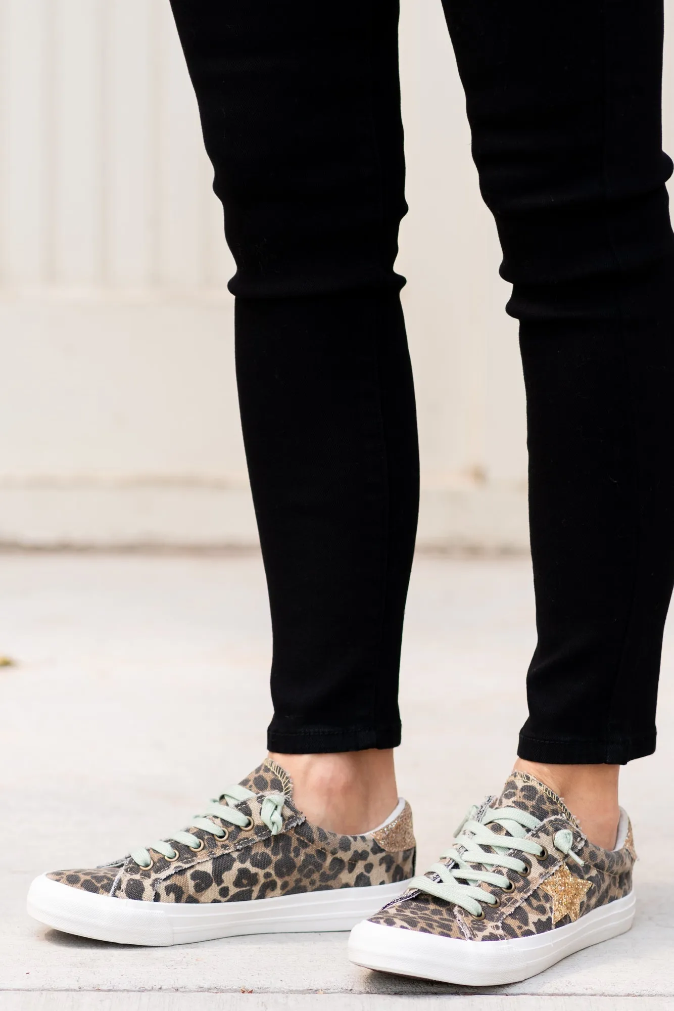 Cosmic Star 2 Leopard Sneakers Tan