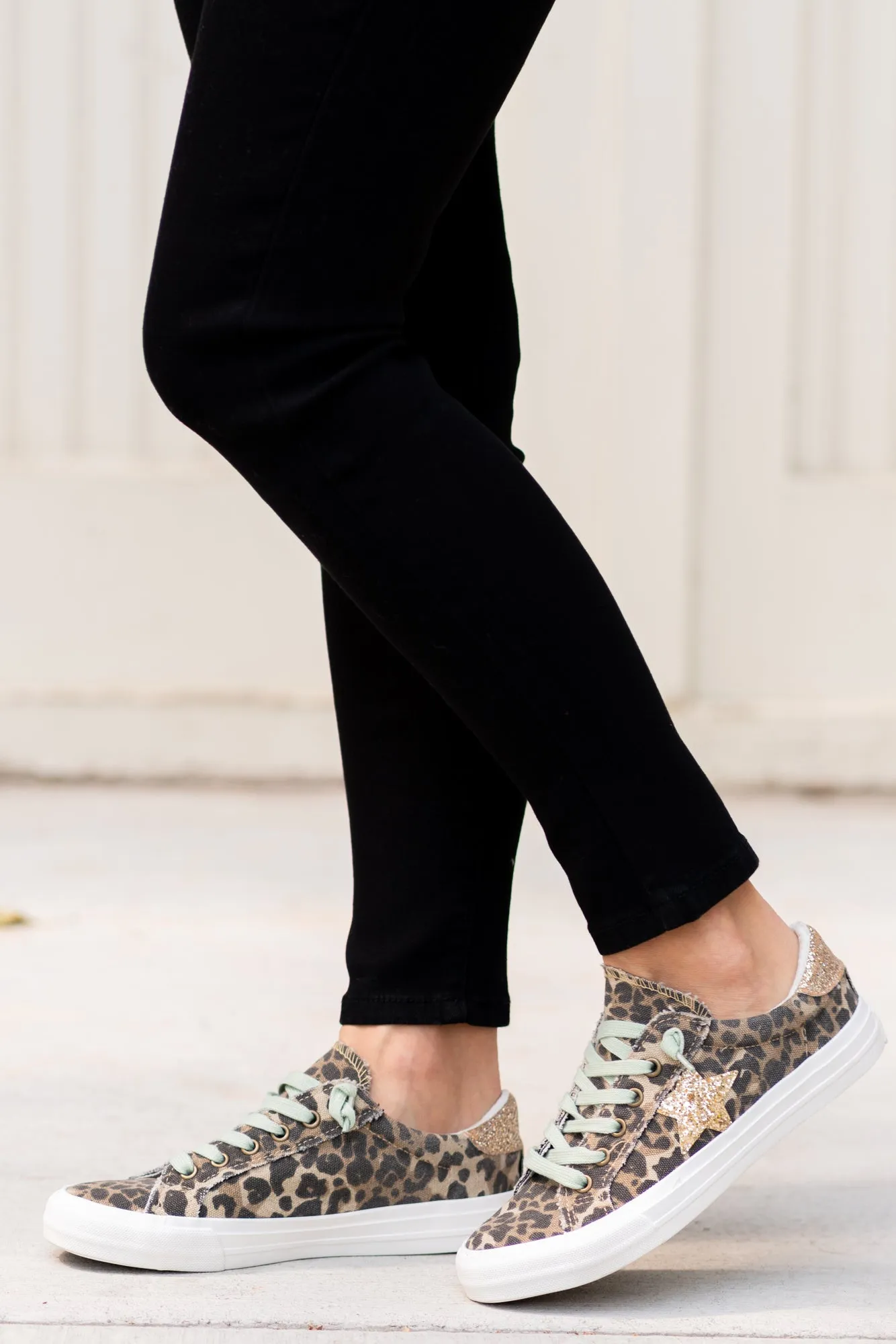 Cosmic Star 2 Leopard Sneakers Tan