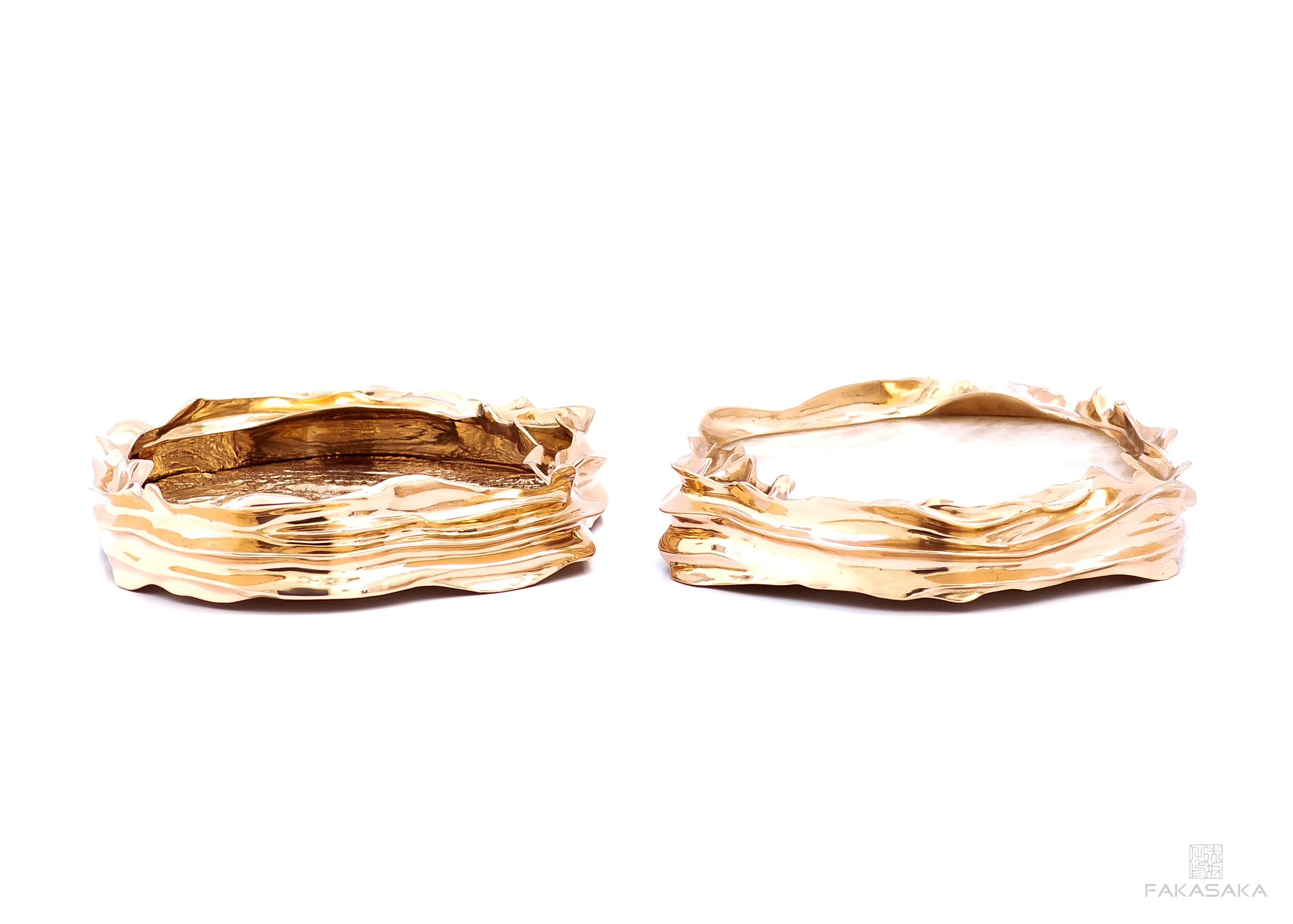 DEAR SONIA<br><br>BOWL / CENTERPIECE<br><br>TRANSLUCENT ONYX<br>POLISHED BRONZE