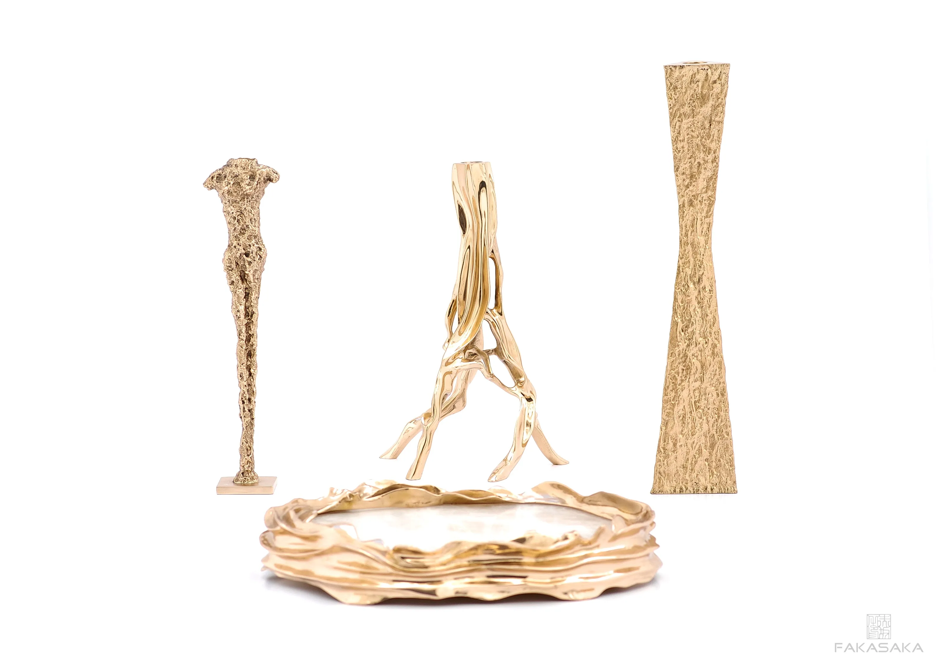 DEAR SONIA<br><br>BOWL / CENTERPIECE<br><br>TRANSLUCENT ONYX<br>POLISHED BRONZE