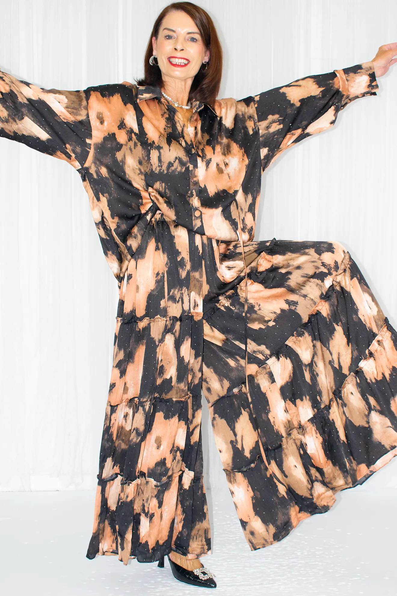 Sophia Diamante Detail Abstract Print Suit in Rust/Black