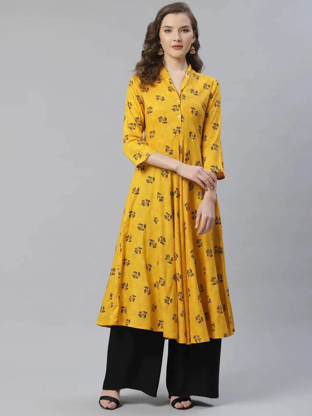Women Yellow & Black Floral Printed A-Line Kurta